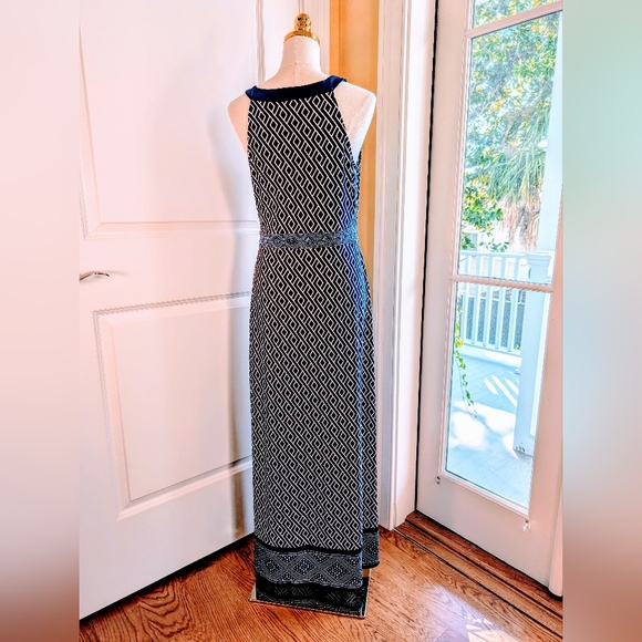 Magnolia Grace M Embroidered Sleeveless Knit Maxi Dress Navy White - Picture 2 of 9